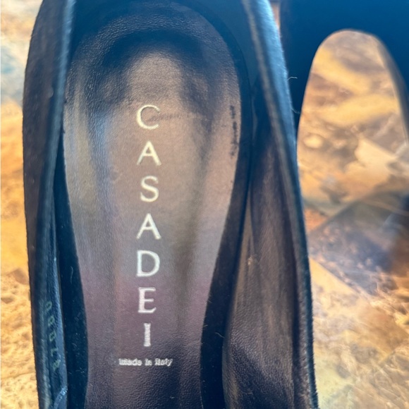 Casadei Suede Platform Peeps with fur and enameled flower - Picture 3 of 9